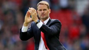 Football manager, Frank De Boer. He is among of the Premier League manager who didnt last for so long.